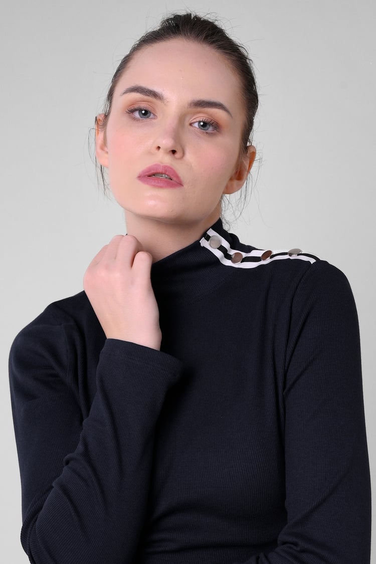 Women Turtleneck Crop Tops
