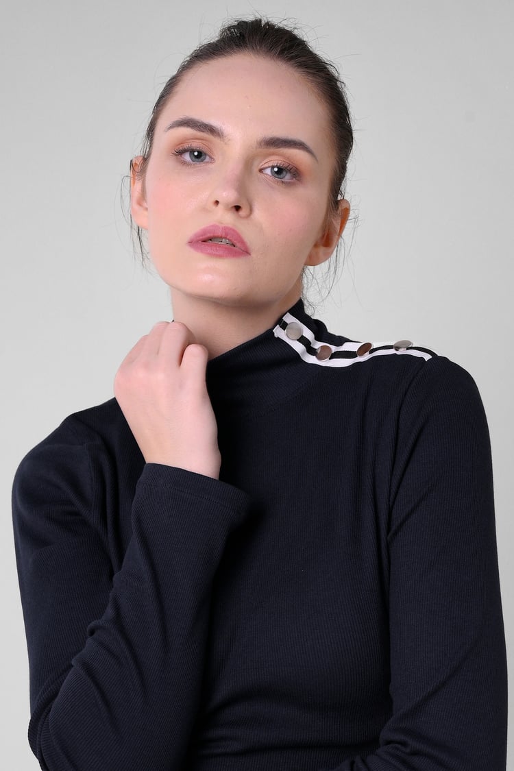 Women Turtleneck Crop Tops