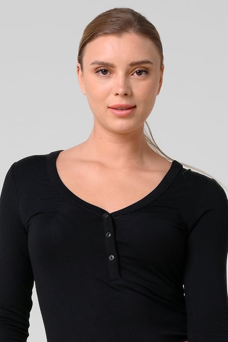 Womens Black Wide V-neck Casual T-Shirt