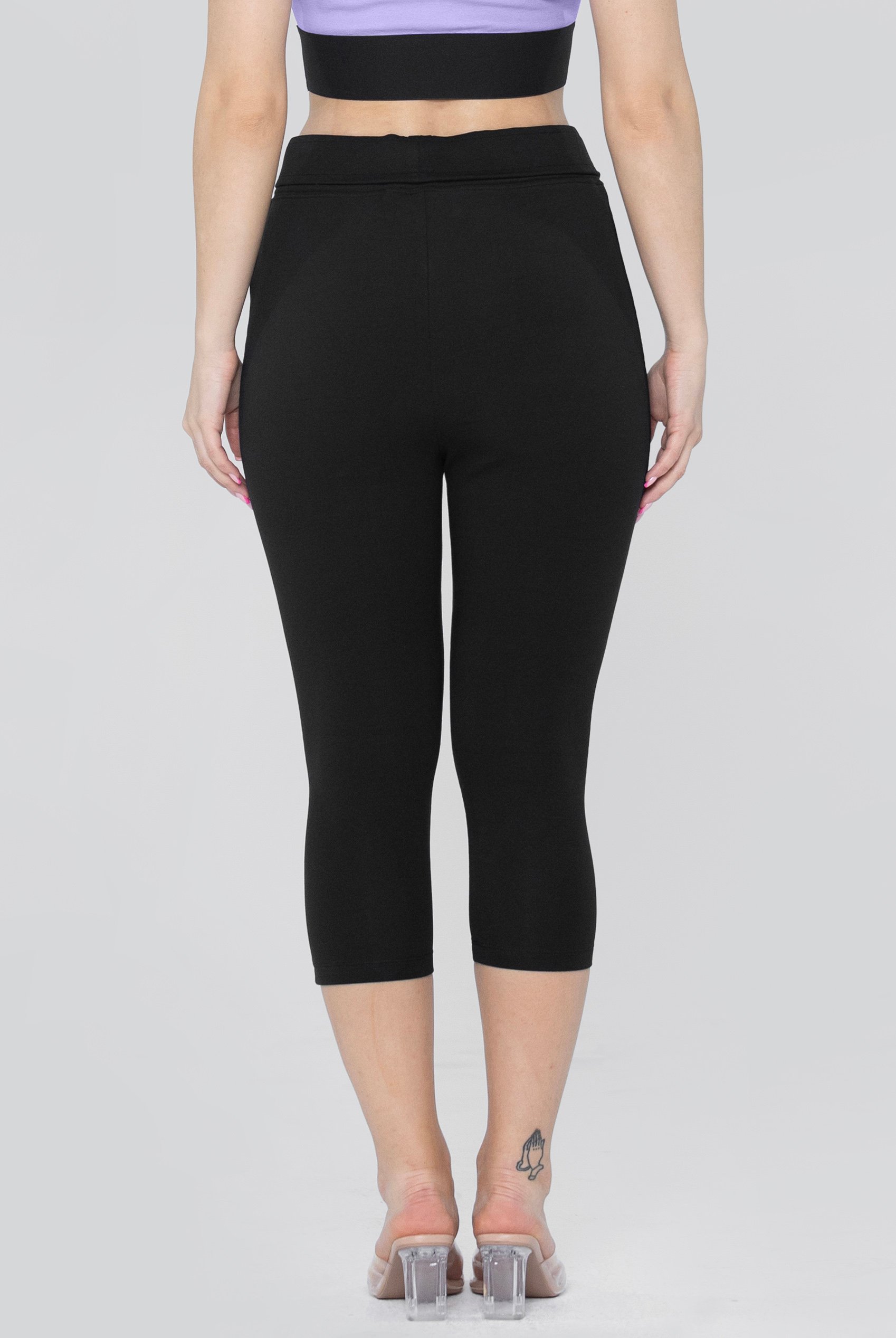 Stretchy Cropped Leggings