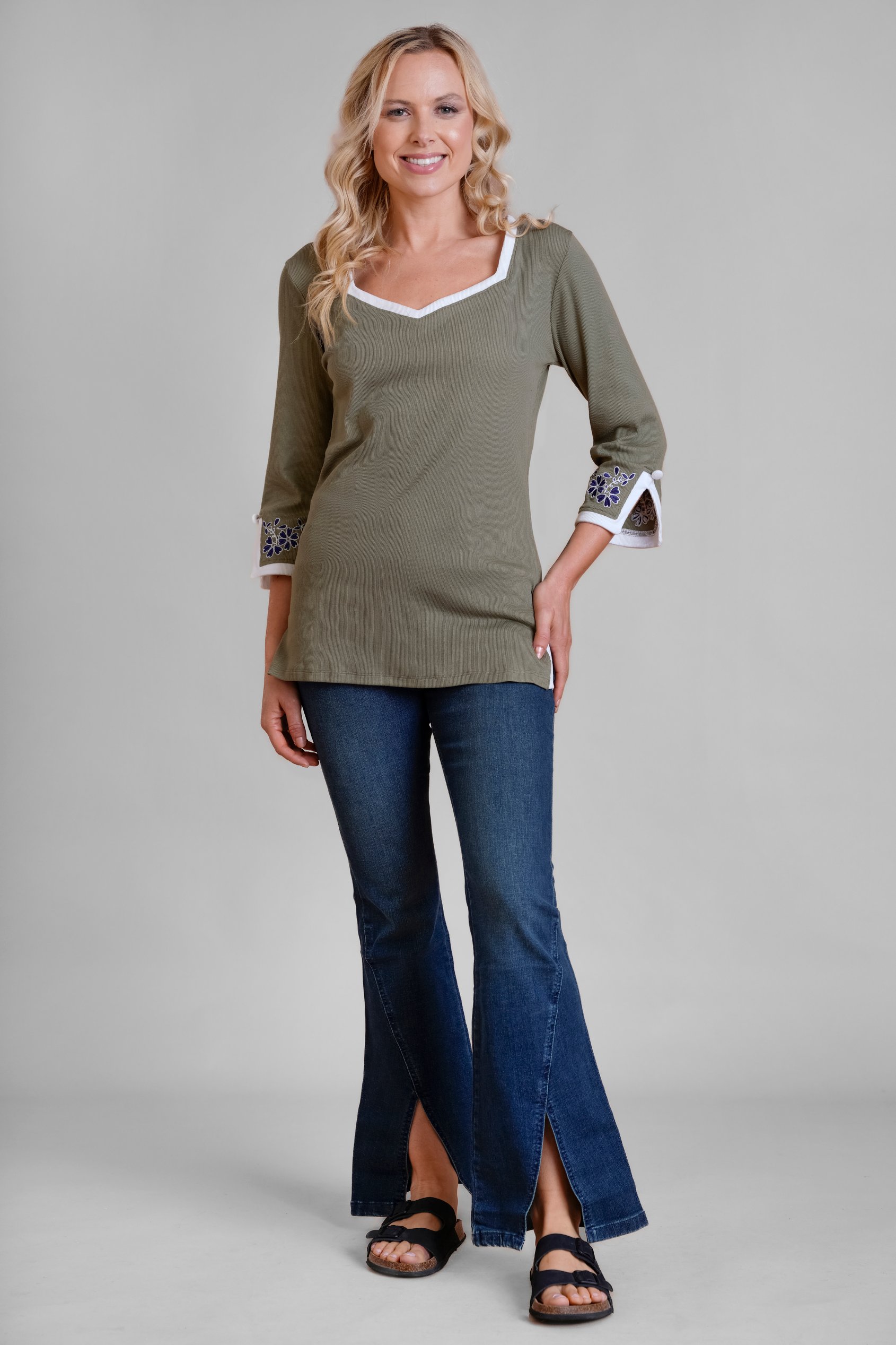 Sweetheart Neck  Embroidered Long Sleeves Tops