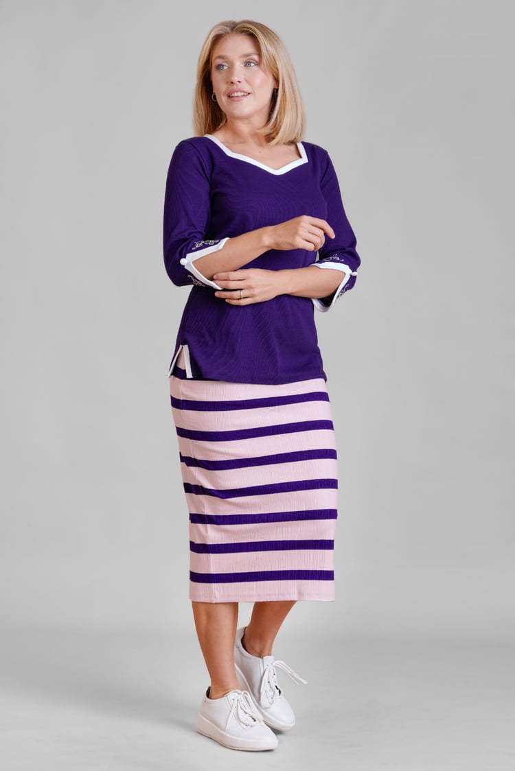 Sweetheart Neck  Embroidered Long Sleeves Tops