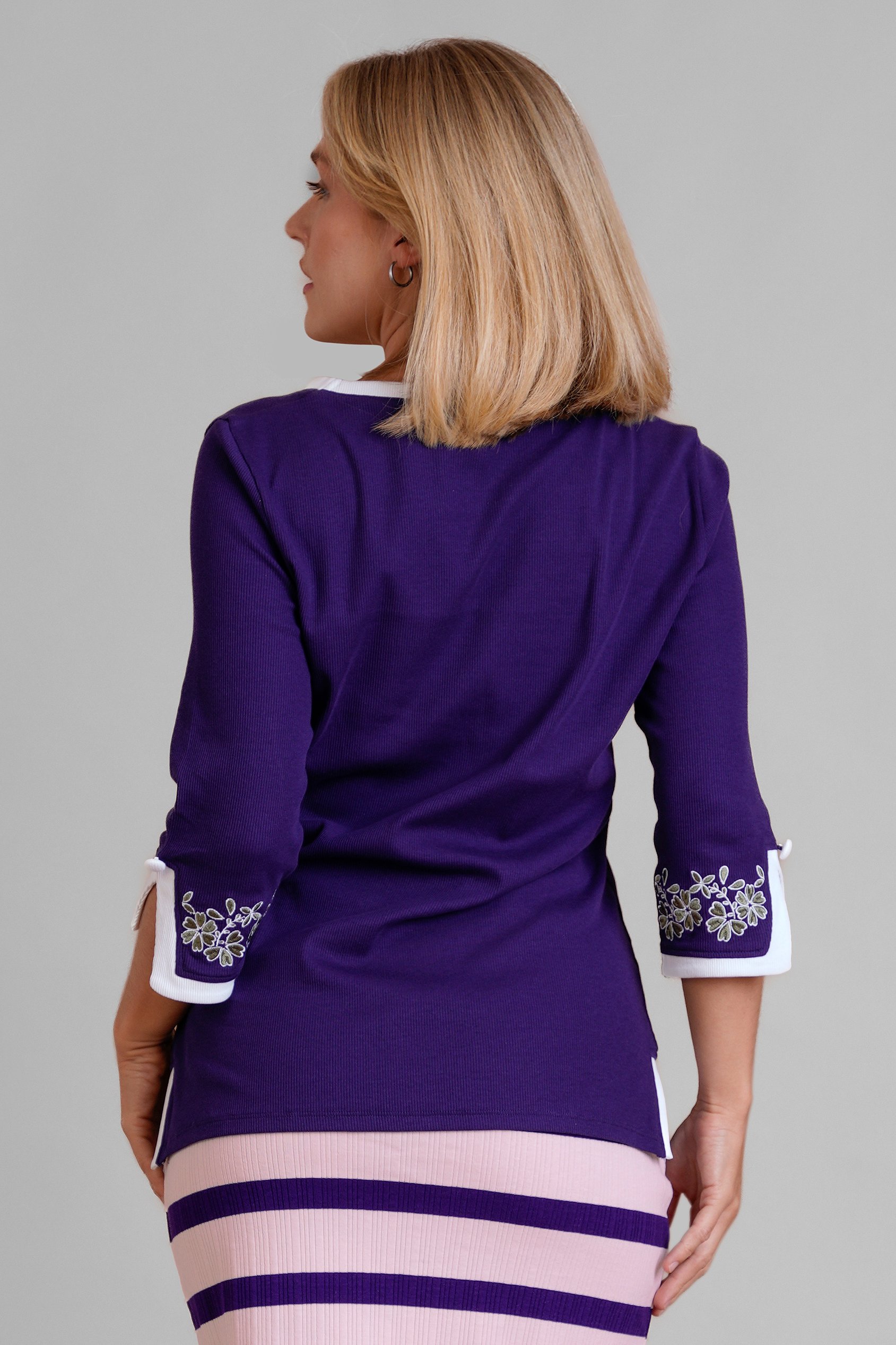 Sweetheart Neck  Embroidered Long Sleeves Tops