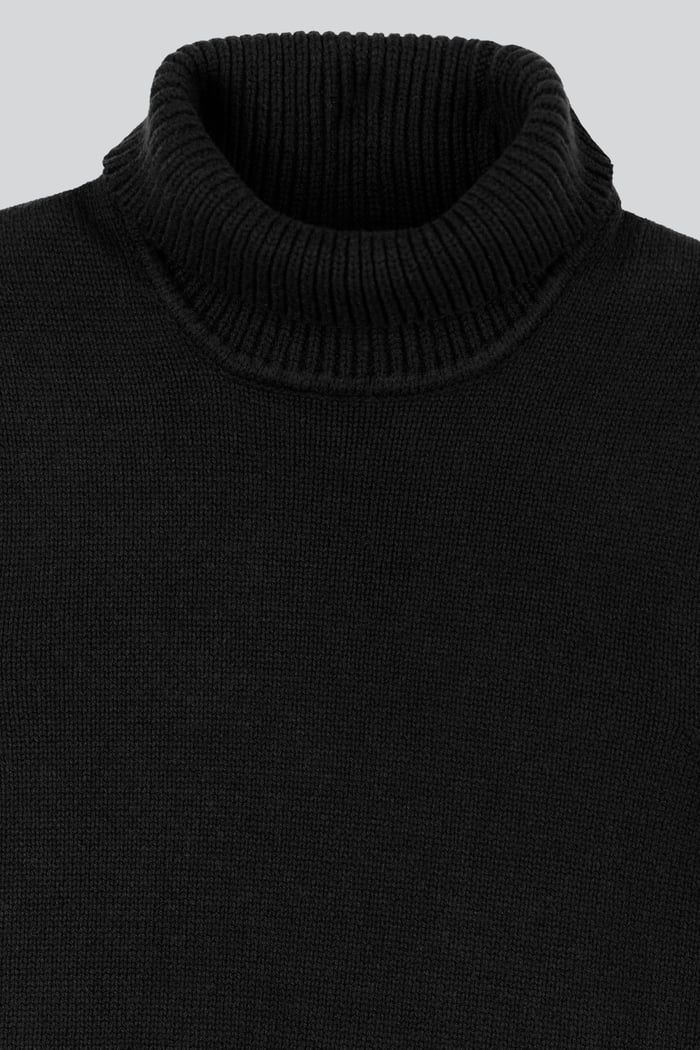 Sleeveless Roll Neck Knit Vest