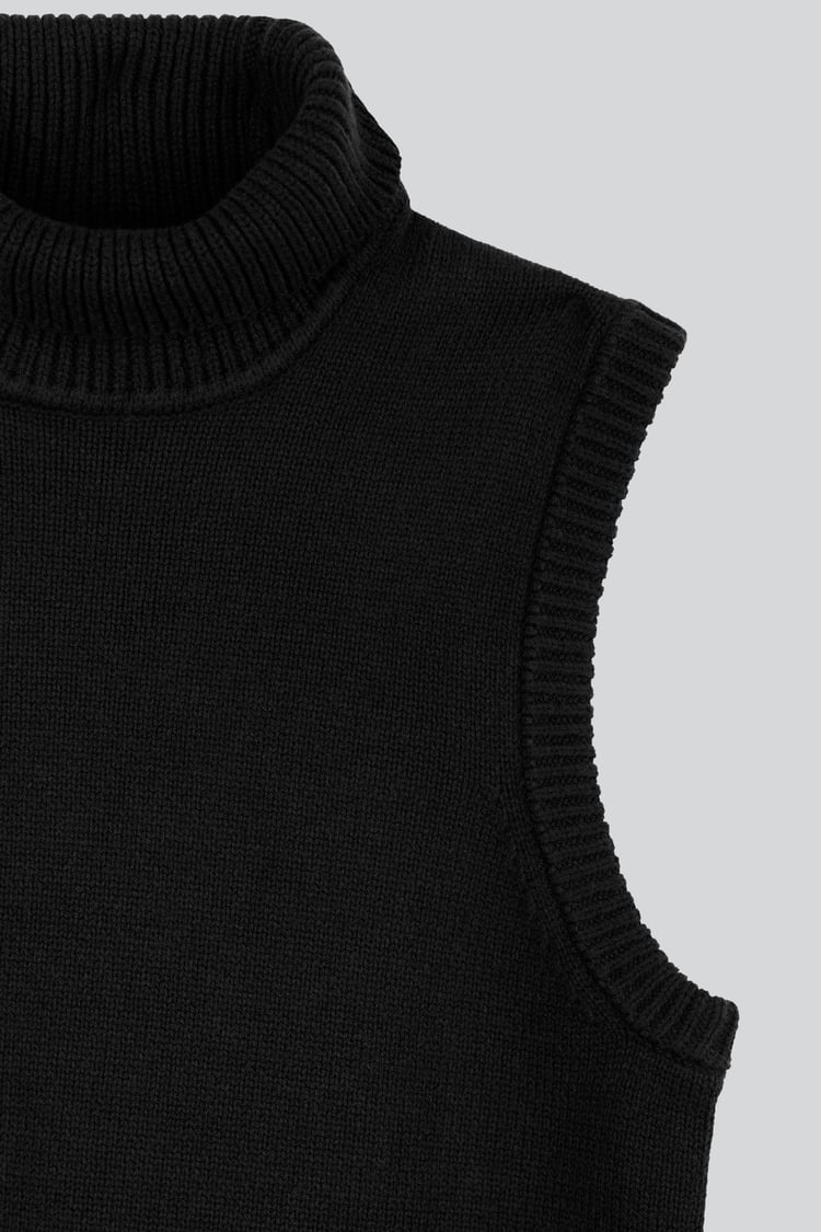 Sleeveless Roll Neck Knit Vest