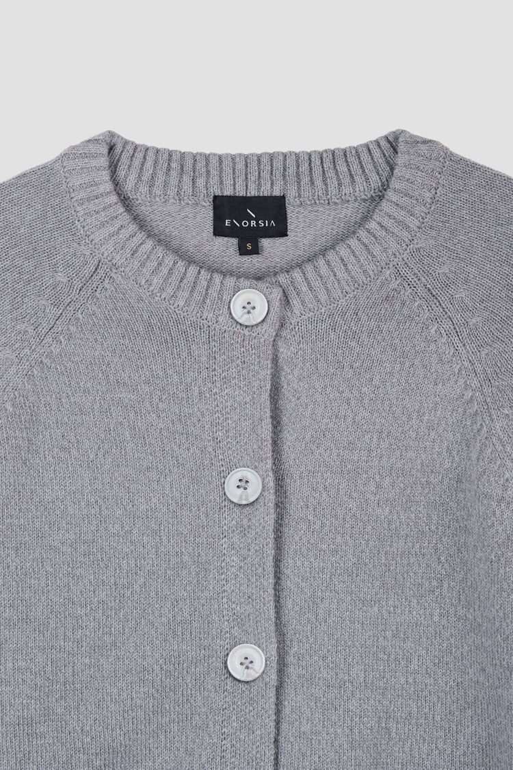 Women’s Crew Neck Knitted Cardigan