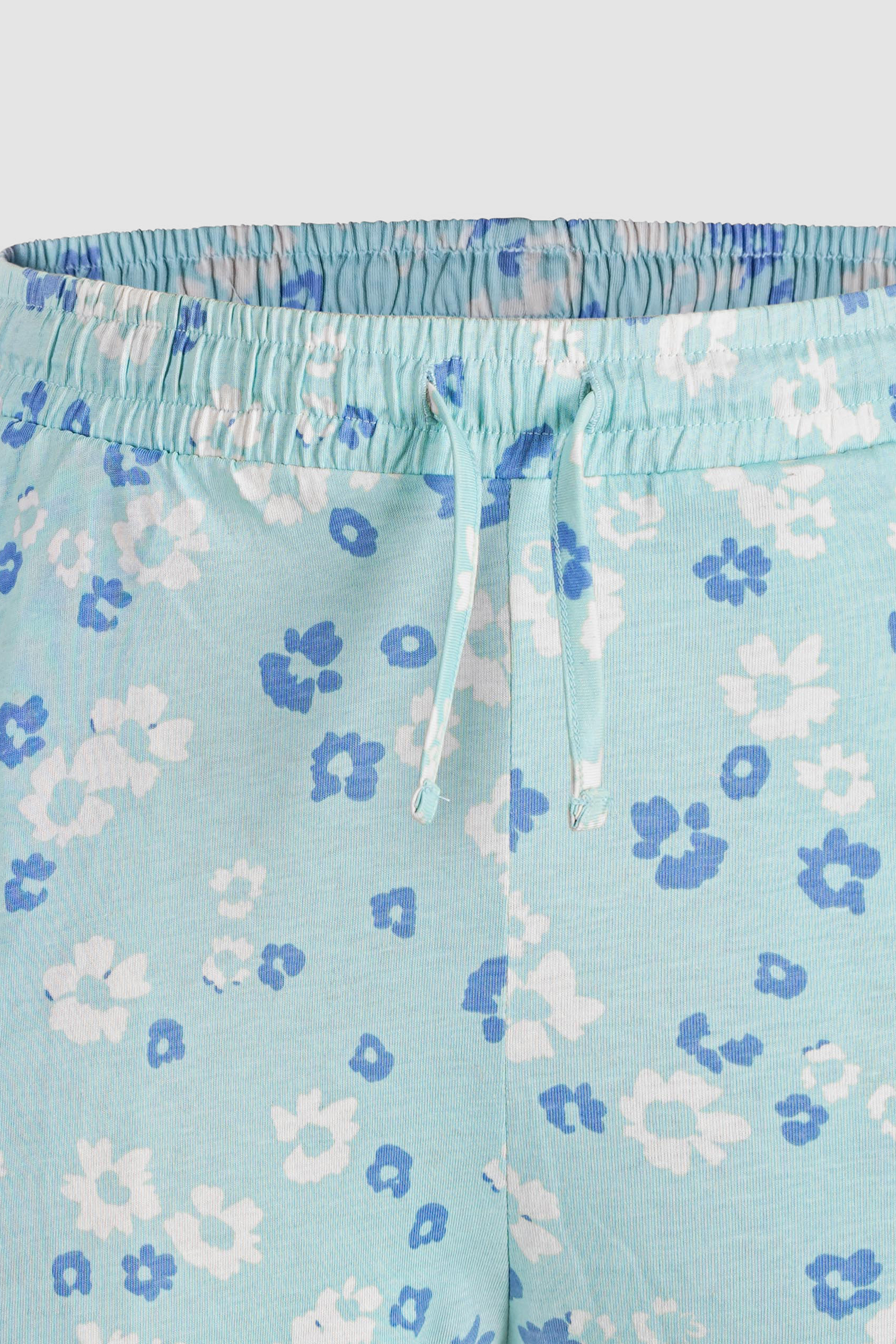 Womens Ruffle Hem Printed Shorts