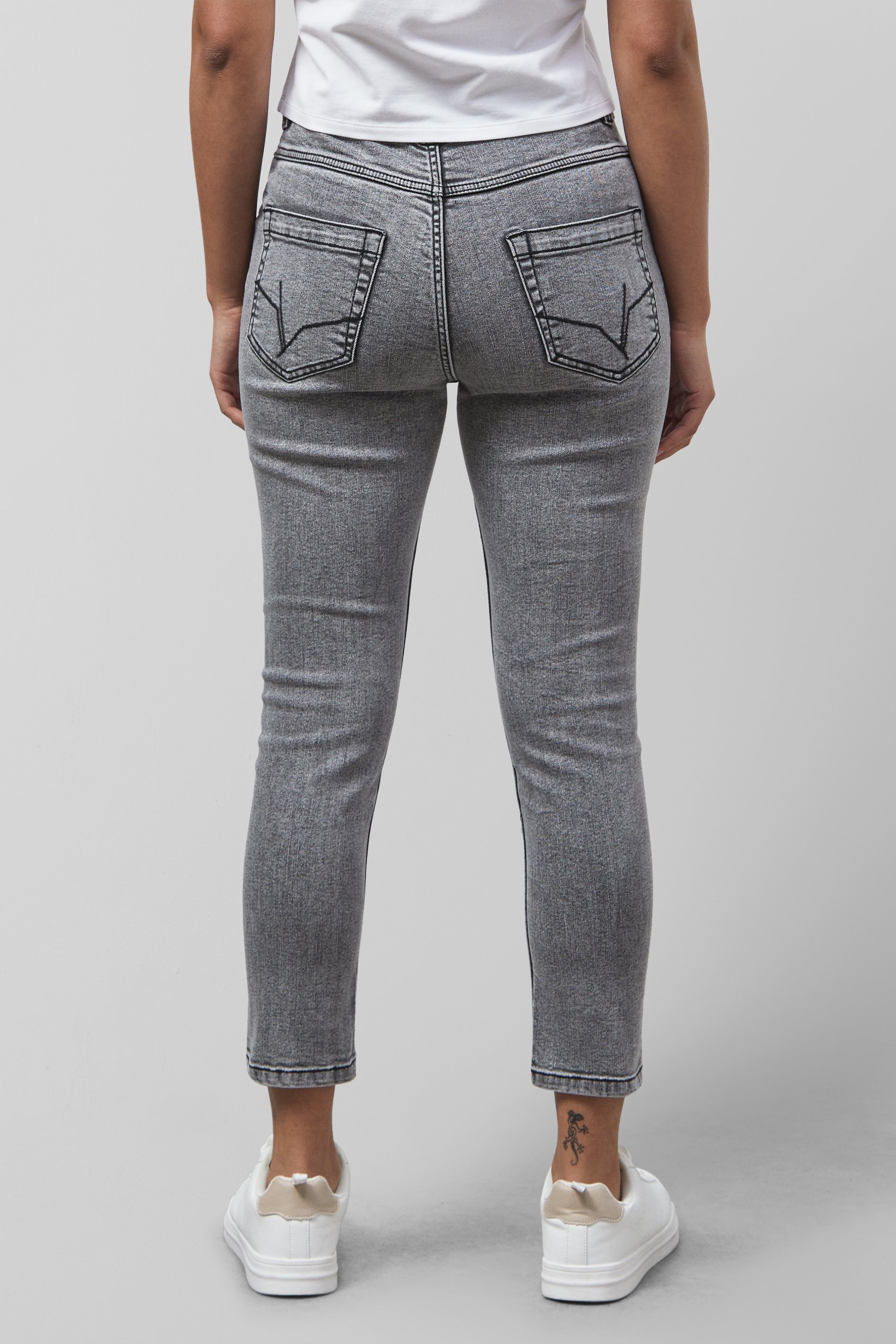 Enorsia Authentic Capri Jeans