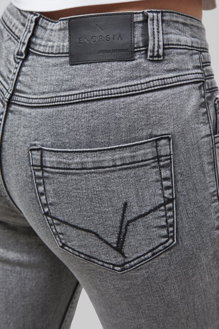 Enorsia Authentic Capri Jeans