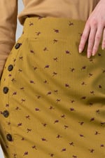 Side Button Split Ribbed Skirt