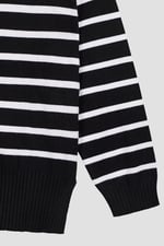 Women's Open Collar Knitted Jumper