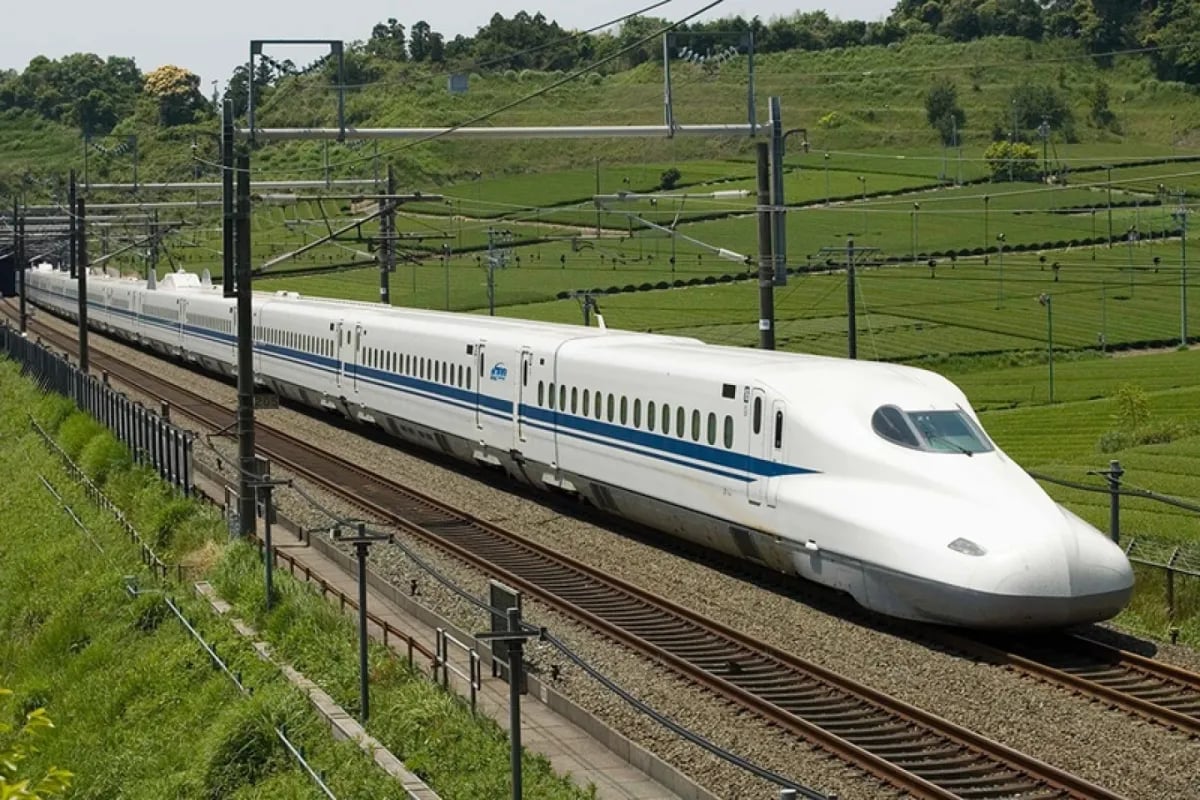 Proposed Dallas–Houston high-speed rail corridor using Japanese Shinkansen technology