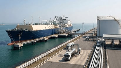 PETRONAS Strengthens LNG Partnership with CNOOC Through Supply Agreement