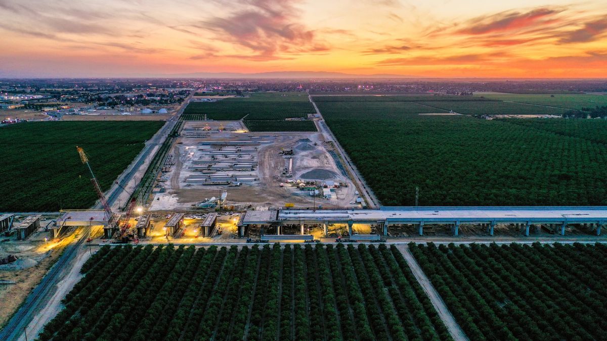 California High-Speed Rail, Brightline West, and major U.S. high-speed rail infrastructure projects under construction.