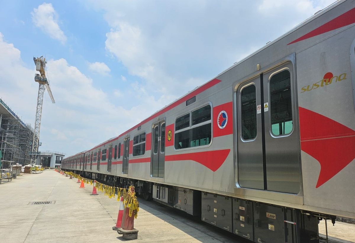 North-South Commuter Railway project connecting Metro Manila and Clark