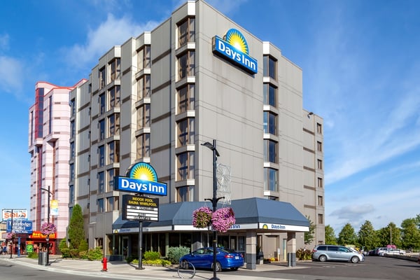 Canada’s Hotel Sector Rebounds: A Glimpse of Recovery Amid Economic Uncertainty