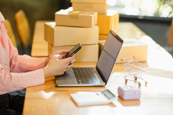 Hong Kong’s New Export Credit Insurance: A Game Changer for E-Commerce SMEs?