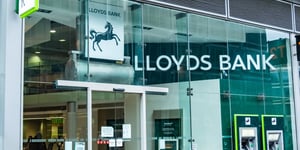 Banks in Your Backyard: How Lloyds is Changing the Game with Eco-Friendly Homes