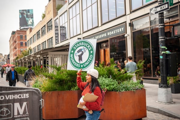 The Coffee Giant Stirring Up the Labor Market: Starbucks’ Bold Union Move