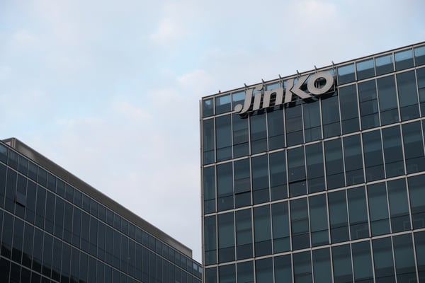 JinkoSolar Teams Up with Manchester City: A Power Play in the Renewable Energy League