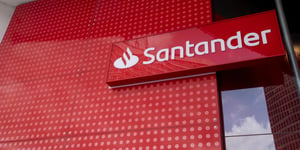 Santander Shifts Gears: From Ferrari to Formula 1’s Official Banking Partner