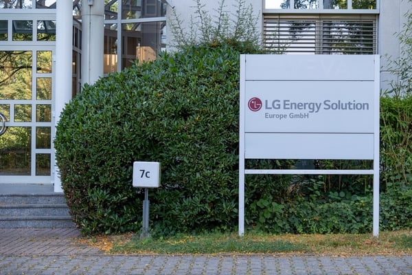 SpaceX and LG Energy Solution: A Leap Towards Cosmic Sustainability