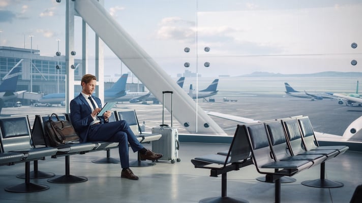 The Tech Revolution in Airports: Enhancing Passenger Experience