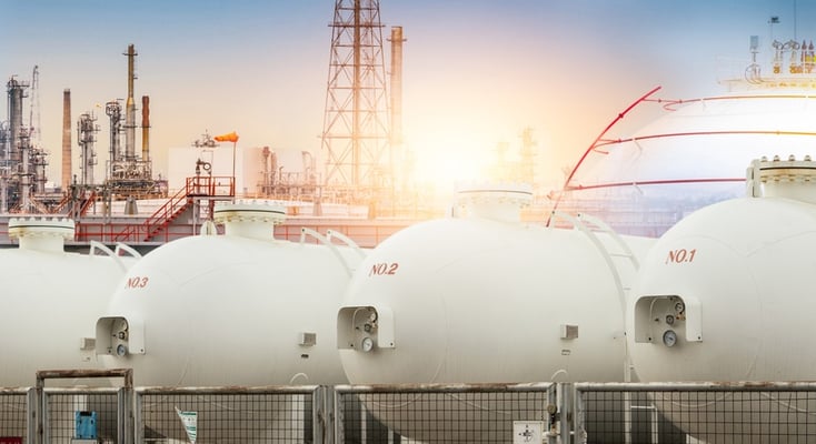 Energy Giants TotalEnergies and Chevron Pivot Towards LNG and Efficiency in a Transforming Market