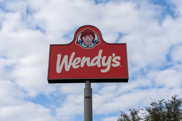 Harnessing Solar Power: Wendy’s Pioneers in Renewable Energy