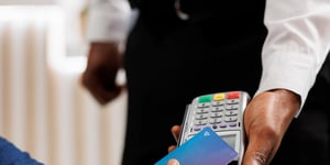 The Game-Changer in Travel: How Visa and Qashio are Redefining Payments on the Go