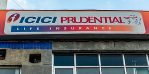 Why Private Insurers in India Are Leaving Public Giants in the Dust