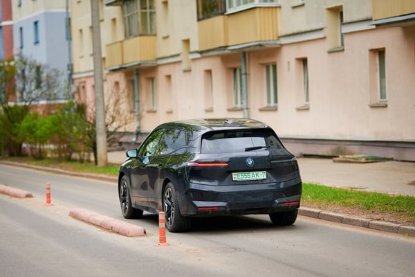 BMW’s Strategic Surge in the Electric Vehicle Market: A 2024 Mid-Year Review
