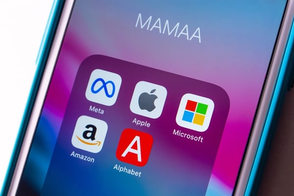 Samsung Dethrones Apple: The New Leader in Global Smartphone Sales