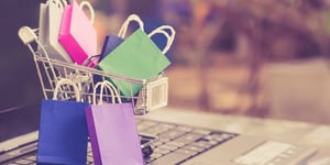 Navigating Holiday Shopping: How Value, In-Store Experiences, and Mobile Commerce Are Shaping E-Commerce in 2024
