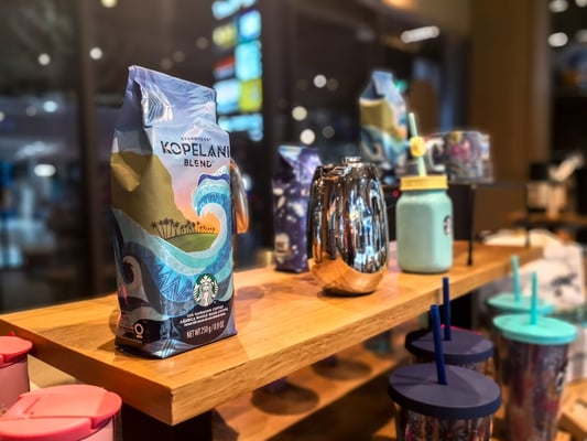 Starbucks’s Bold Move: No Purchase, No Perch