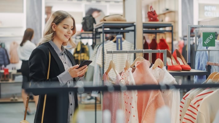 Navigating the World of Online Beauty Retail: A Guide for Consumers