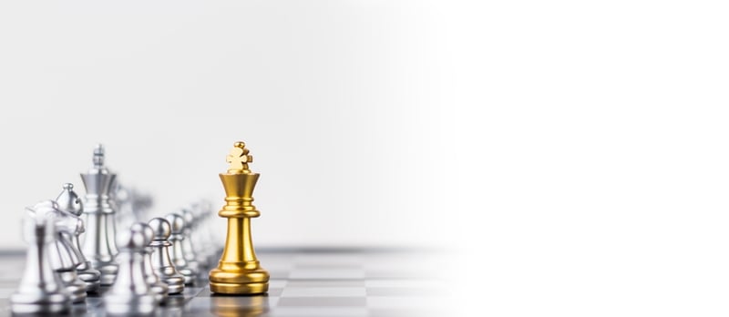 The Gold Mining Chessboard: Barrick Gold’s Strategic Retreats and Newmont’s Expansionist Gambit