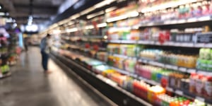 US Retail Sales Dip: A Warning for the Food & Beverage Sector?