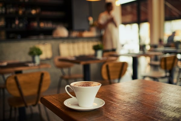 Coffee Shops Diversify with Tea: Brewing New Trends in the Beverage Industry