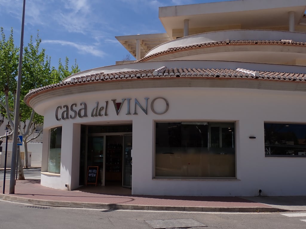 fachada casa del vino jávea, avenida de la fontanta, 12c, jávea
