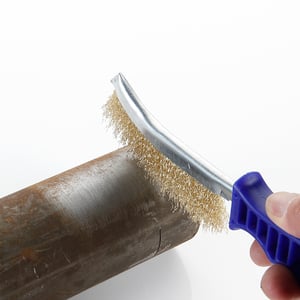 cepillo acero latonado m/plastico