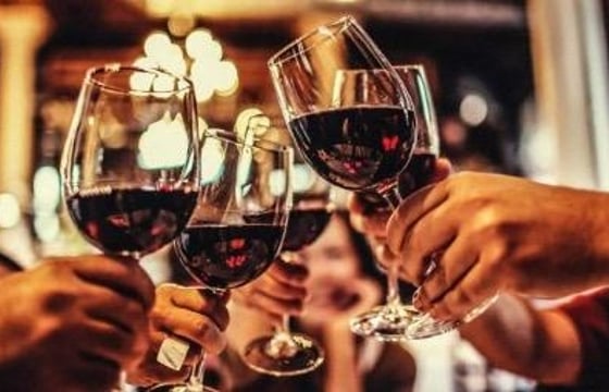 rituales antiguos con vino