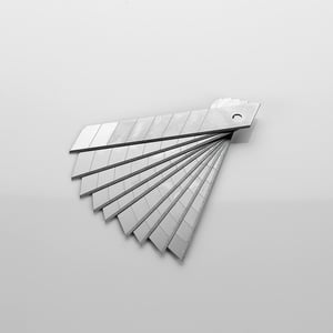 dispensador 10 cuchillas fragmentables 18 mm sk2 alyco