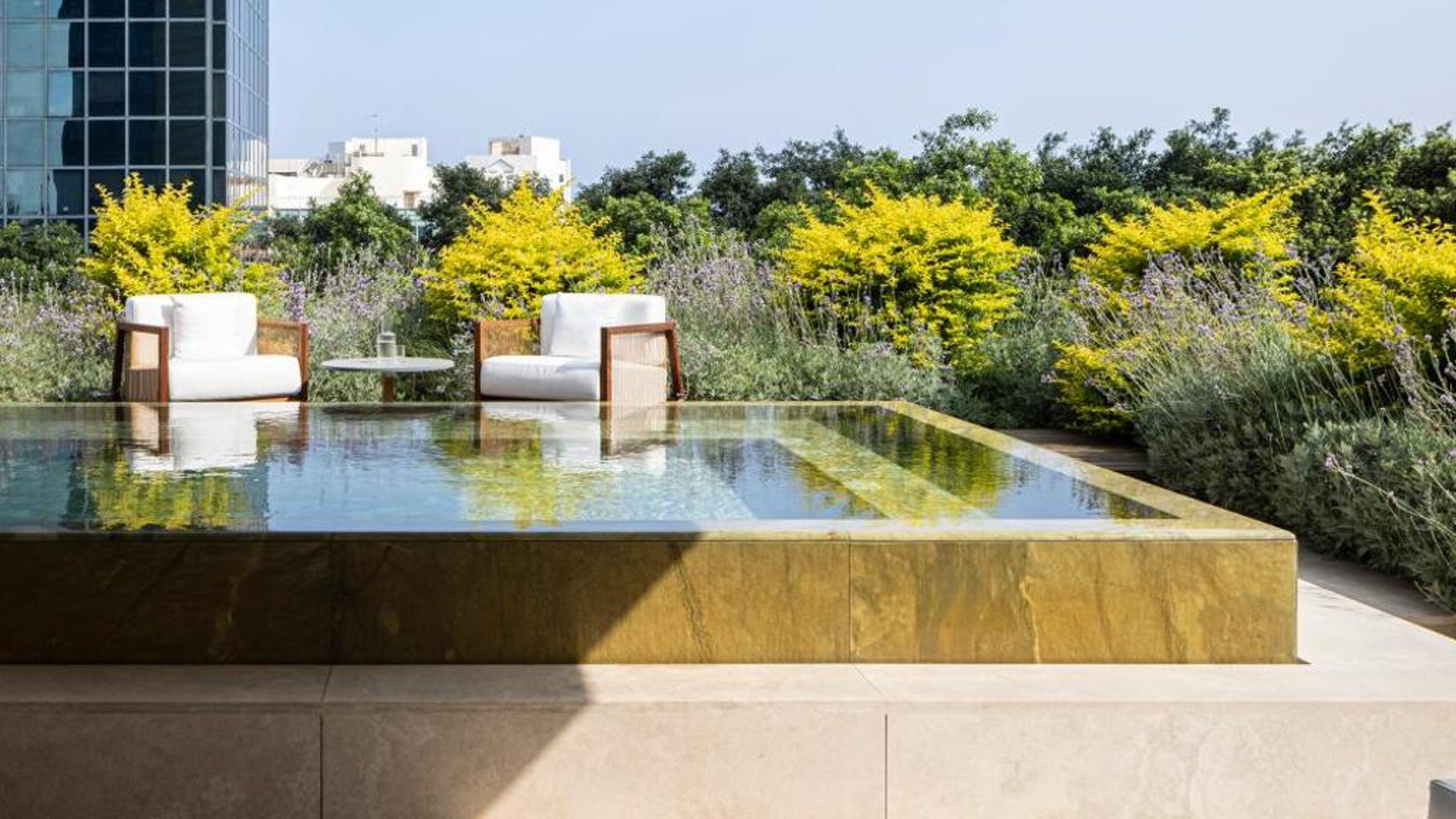R48 Hotel and Garden in in Tel Aviv, Israel