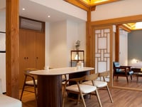 Hotel thumbnail 2