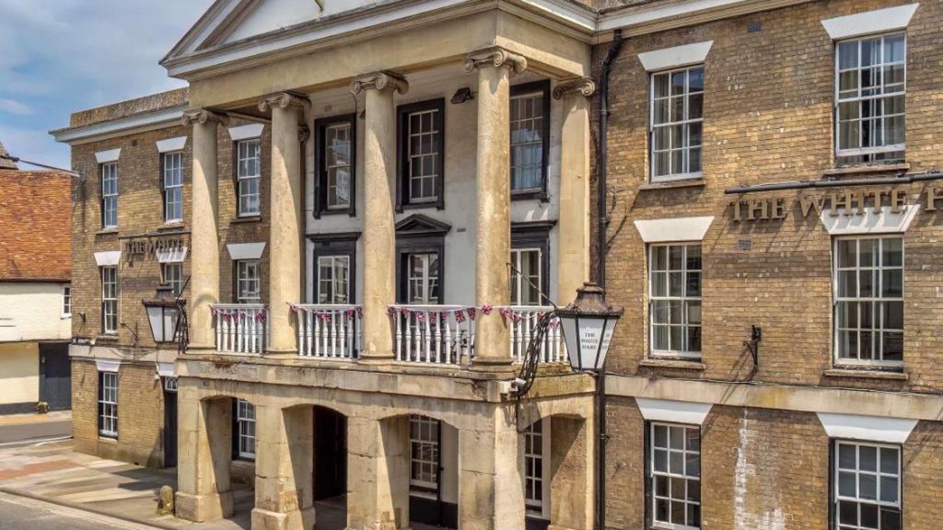 Mercure Salisbury White Hart Hotel & Apartments in 索尔兹伯里, 英国