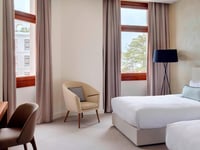 Miniatura do hotel 12