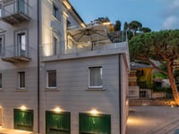 معاينة الفندق 9