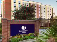 ホテルサムネイル1