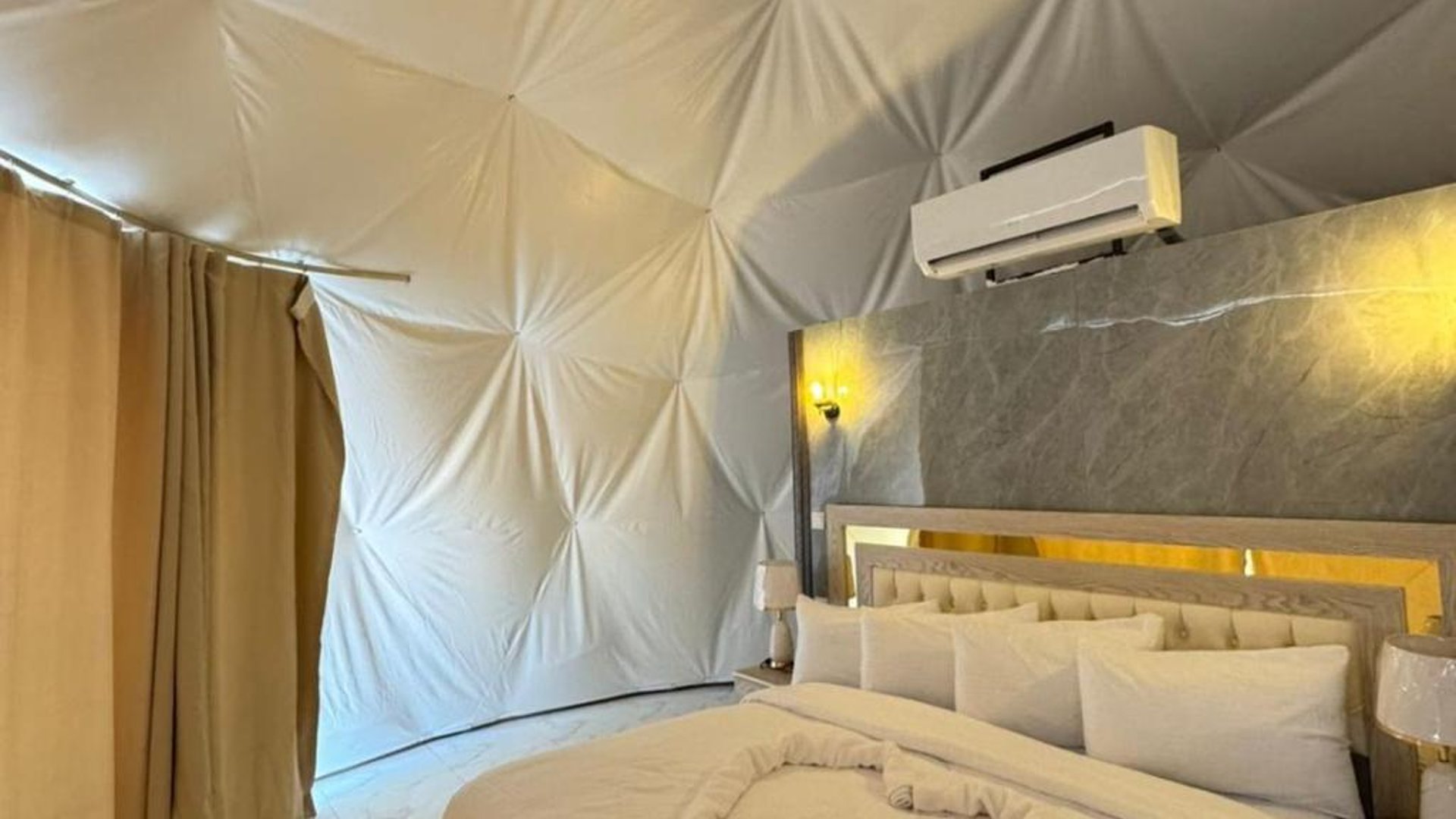ARIANA lUXURY BUBBLE CAMB in in Wadi Rum, Jordan